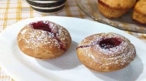 Кексы на сметане с клубникой