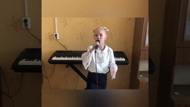 С Днем учителя-Батракова Анна-2Б класс-МОУ "Средняя школа №2"-Устюжна-05.10.2021 смотреть онлайн