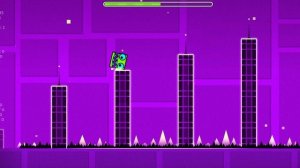 прохождение первого уровня в геометри даш