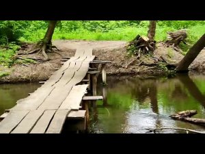 Речка Кумылга у мостика  20 мая 2022 г.,  полдень.