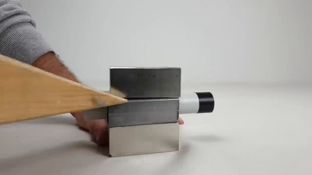 Magnetic Cannon VS CN Tower out of Magnetic Balls _ Magnetic Games