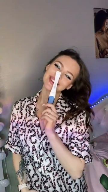 МОЕ ПЕРВОЕ ВИДЕО смотреть онлайн