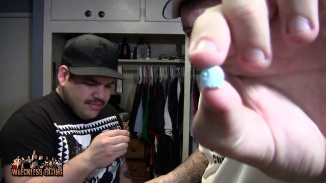 WE Shorts - Pac-Man Blue Raspberry Ghost Sours смотреть онлайн