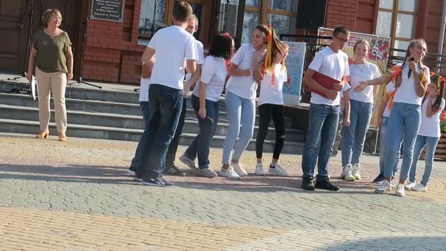 В класс пришел новый учитель смотреть онлайн