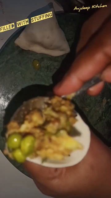 Samosa | Aloo Samosa |Samosa in english | Samosa Patti Recipe | #shorts #foodie #youtubeshorts смотреть онлайн