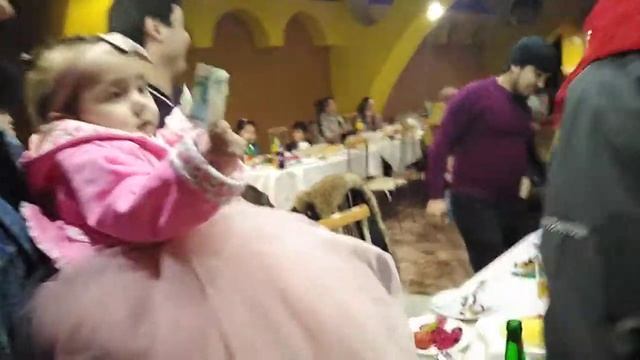 зодруз муборак фархунда 1 сола духтарчаи Абу дар москва якум стоп кн лайка бзан смотреть онлайн