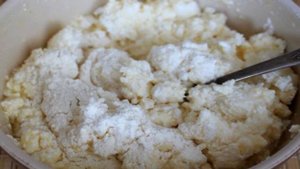 Сырники со сливой