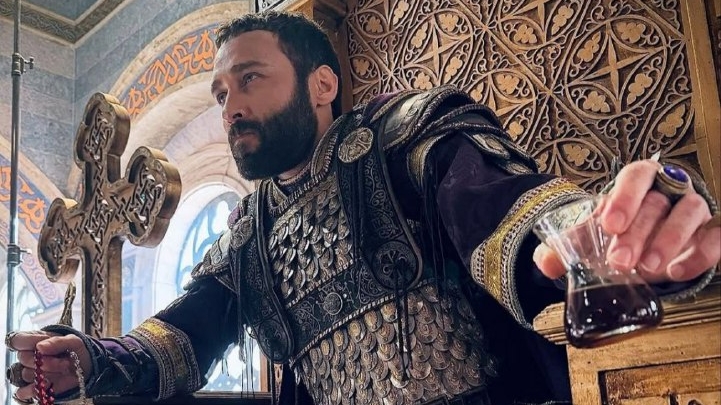 Сечкин Оздемир покинул сериал "Мехмед Султан Завоеватель" и попрощался с командой смотреть онлайн