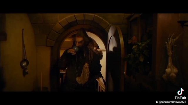 "Хоббит"..."Ужорная выпивка"...))) смотреть онлайн