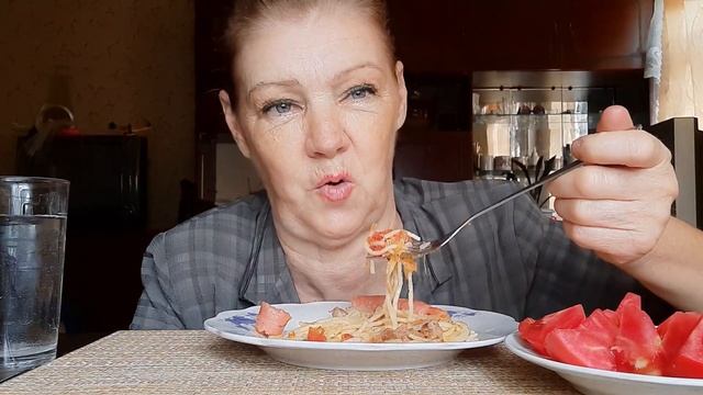 #Мукбанг Russia #mukbang #food #спагеттти 🍜 #вкусно😋👍🏾 смотреть онлайн