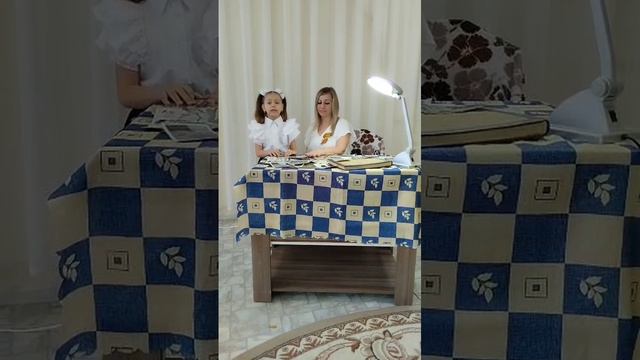 Стихотворение "Мы говорили с мамой о войне" в исполнении Миланы Х. и Екатерины Владимировны Х.