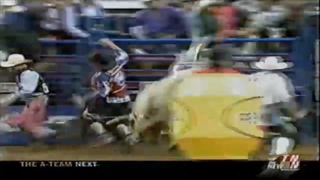 PBR 2002: Dan Henricks Wrecks Out on Alligator смотреть онлайн