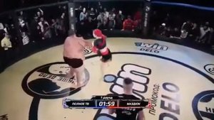 Девушка нокаутировала 240-килограммового мужчину ради контракта с UFC