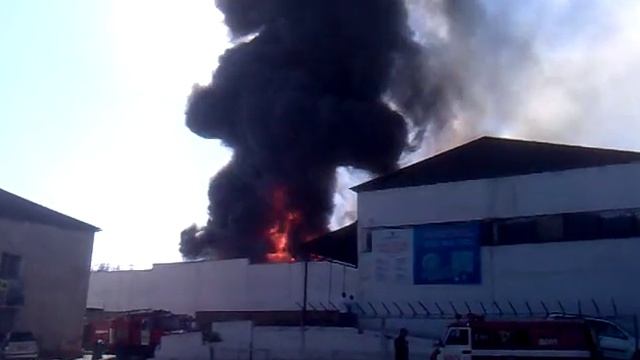 Пожар на ул. Рыскулова №1 смотреть онлайн