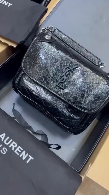 #bag #bagsakan #аксессуар #женскиесумки #мода #women #ремни #россия #москва #bageshwardhamsarkar