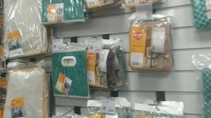 16-04-2025 Светофор,Фикс прайс. Шопинг.Кошка замёрзла .Юг России.