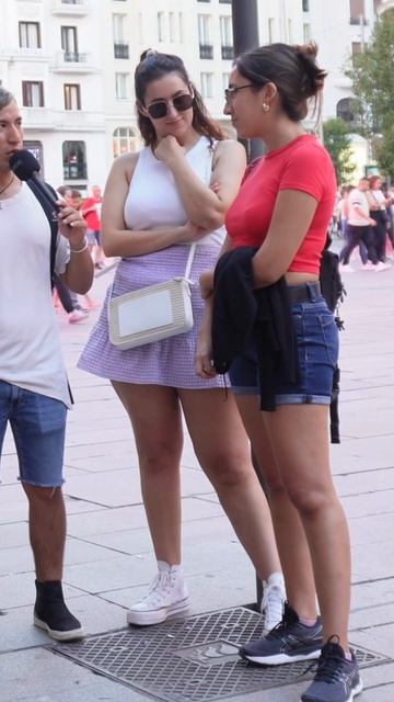 entrevista en Madrid #shorts смотреть онлайн