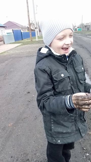 VID_20250415_152740.mp4