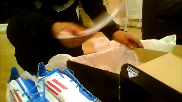 Adidas F50 Adizero FG (White/Cyan/Radiant Pink) Unboxing смотреть онлайн