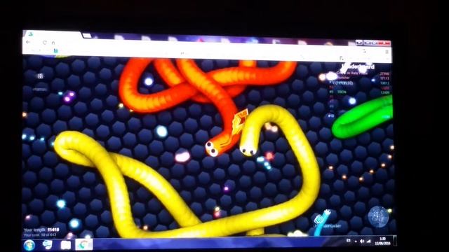 Mi primo el chorrero consigue 24.000 puntos en slither.io