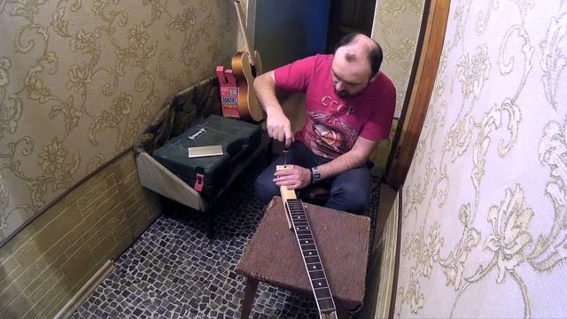 Как улучшить самодельную тревел гитару.