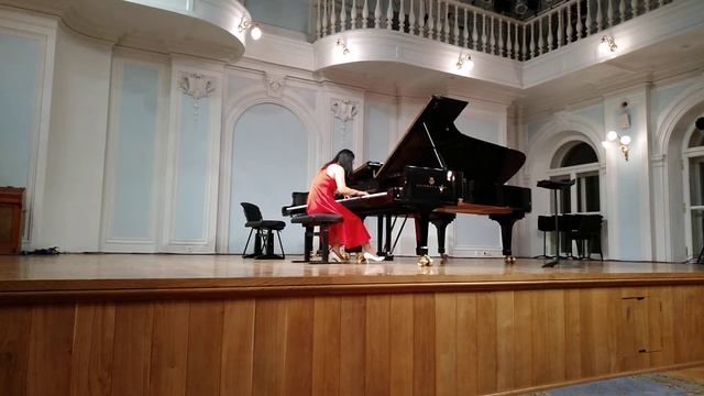Isadora Kim plays - Schumann Sonata No.2, op.22 смотреть онлайн