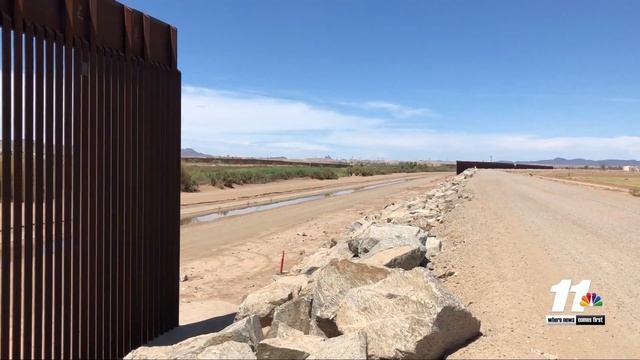 Arizona Filling in Yuma Border Gaps with Shipping Containers