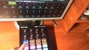 midi контроллер Behringer CMD LC 1