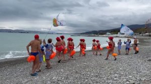 В Кабардинке чистейше море! Мазута нет! Проверено моржами.