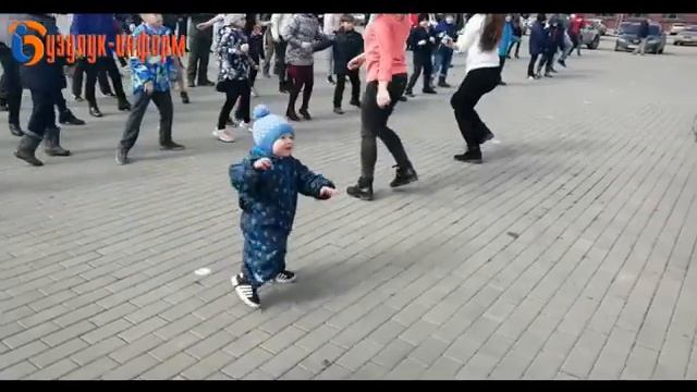 Начнем с понедельника! смотреть онлайн