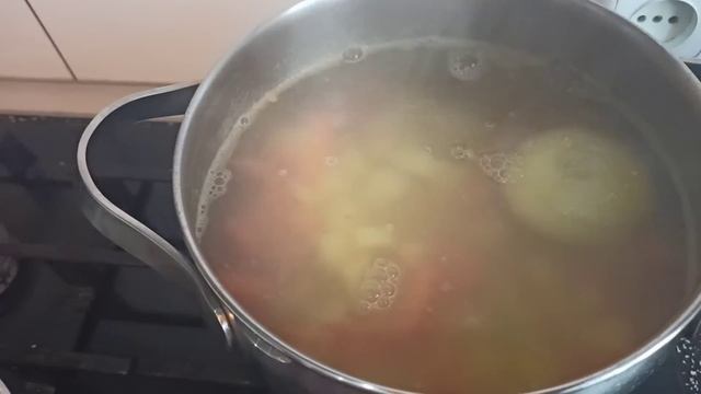 Перше відео у 2023 році.@У кожного блогера є ютуб студія.Готую уху .Як визначити,чи добре сало? смотреть онлайн