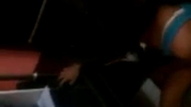 Tirando a Irmã da frente do Computador de um jeito educado KKKKKKKKKK смотреть онлайн