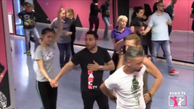 💥 SALSA CUBANA BASE LEZ. 15 - PASEALA - ENCHUFLA A LA MISMA - PASEALA CON SPINTA смотреть онлайн