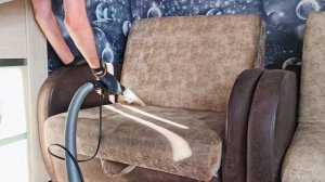 Вы не поверите, что было в этом диване! #химчисткадивана #чисткадивана #какпочиститьдиван