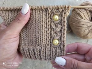 Вяжем спицами оригинальную,  цельновязную планку для кардигана, кофты