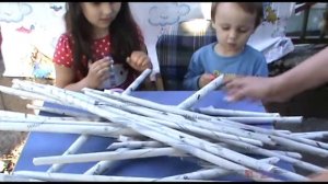 Как сделать домик для детей из газет