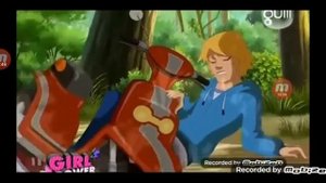 Лена и Мистраль помогли девочке со съёмкой и рисковали жизнью !!!!😄