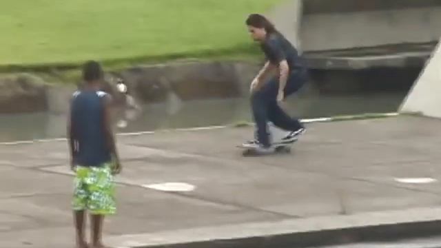 Roots Trip na Tv ESPN (na loja Forfun skateboard) смотреть онлайн