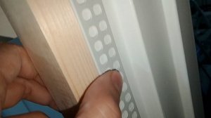 Как выставить и установить малярный уголок.