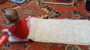 VID_20250416_164449 белый коврик для ребенка.