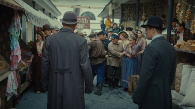 «Взгляд у вас... местечковый». Сцена из сериала «Злые люди»