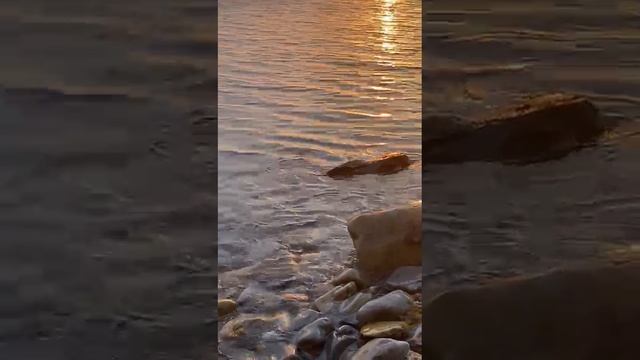 Закат на море. Успокаивающие звуки волн.