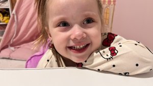 Распаковываем ВСЕ киндер сюрпризы которые нашли в магазине 🤩🤩🤩 
Попался пакет ☹️