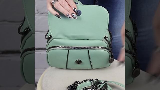 Красива жіноча сумочка невелика з однією ручкою модна. Сумка крос-боді стильна через плече смотреть онлайн