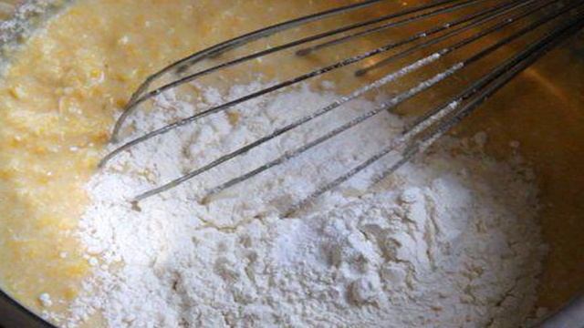 Кукурузные оладьи с беконом