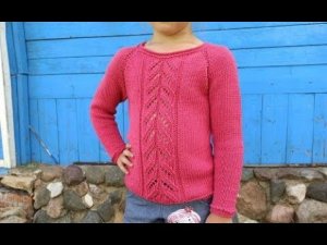 Детский джемпер спицами регланом сверху с вывязыванием ростка и оформлением подрезов.