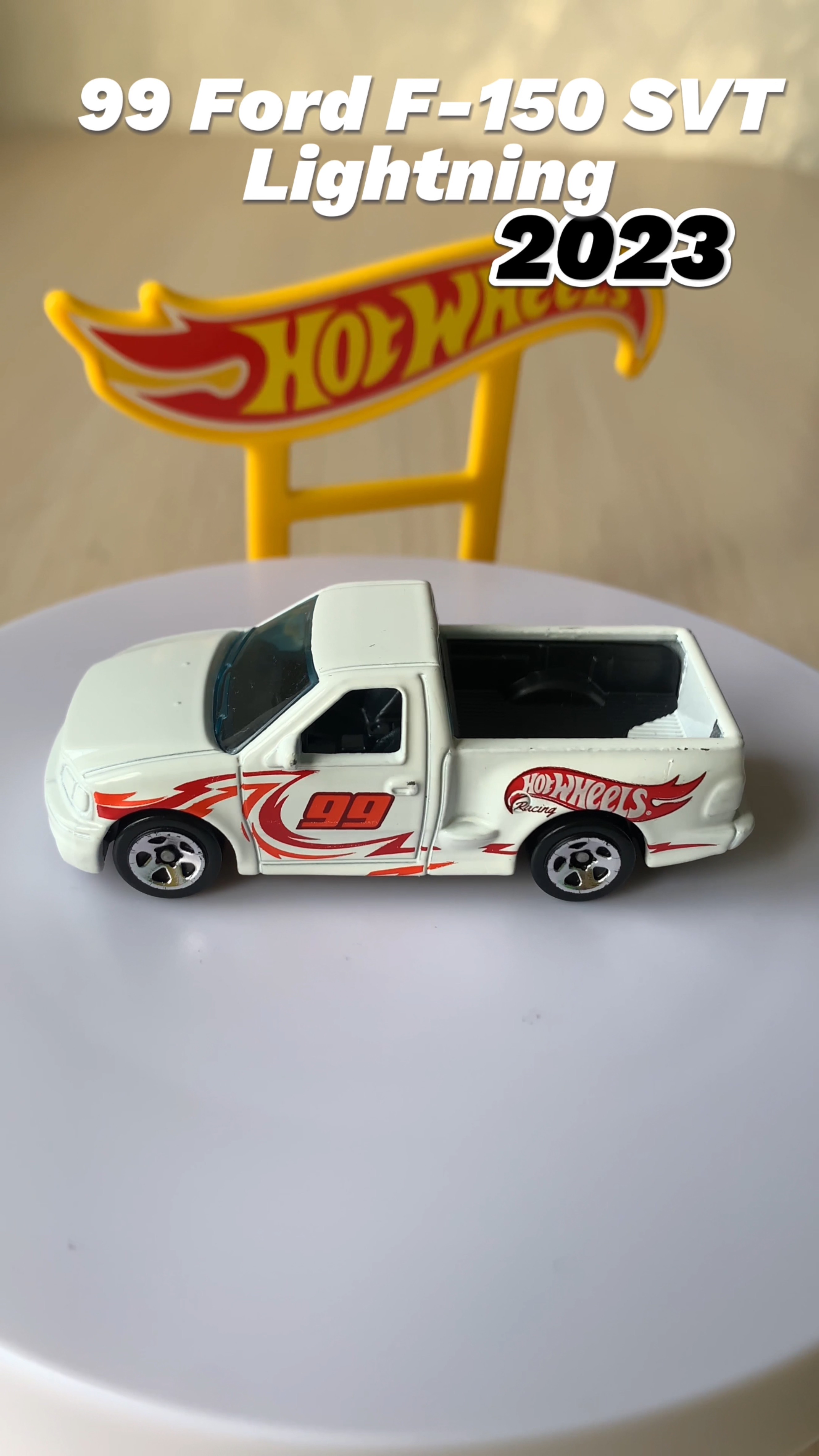 99 Ford F-150 SVT Lightning 2023 Hot wheels