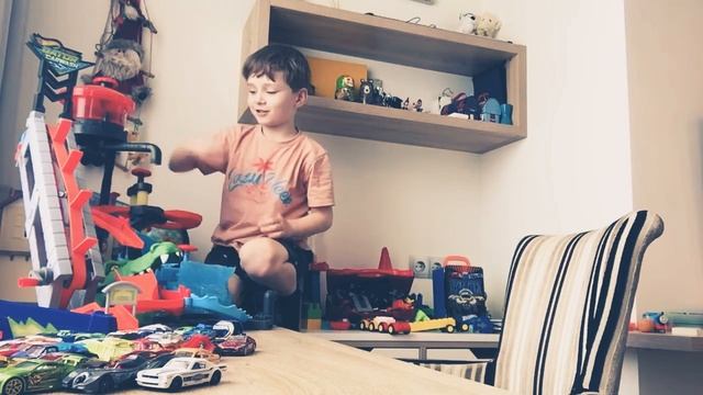 Аква ТРЕК - коллекция МАШИНОК Хот Вилс смотреть онлайн