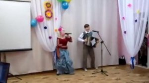 А я вовсе не колдунья (пародия) Варя в роли Н. Кадышевой, Костя -гармонист