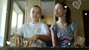 Учимся и играем на пианино с Даней.   Королькова И.С. "Крохе-музыканту", "Труба и барабан".